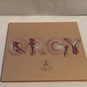 Jeffrey star Orgy pallets